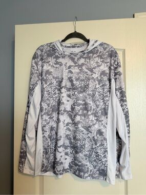 Huk Men's Gray & White Camo Long-Sleeve Performance Hoodie